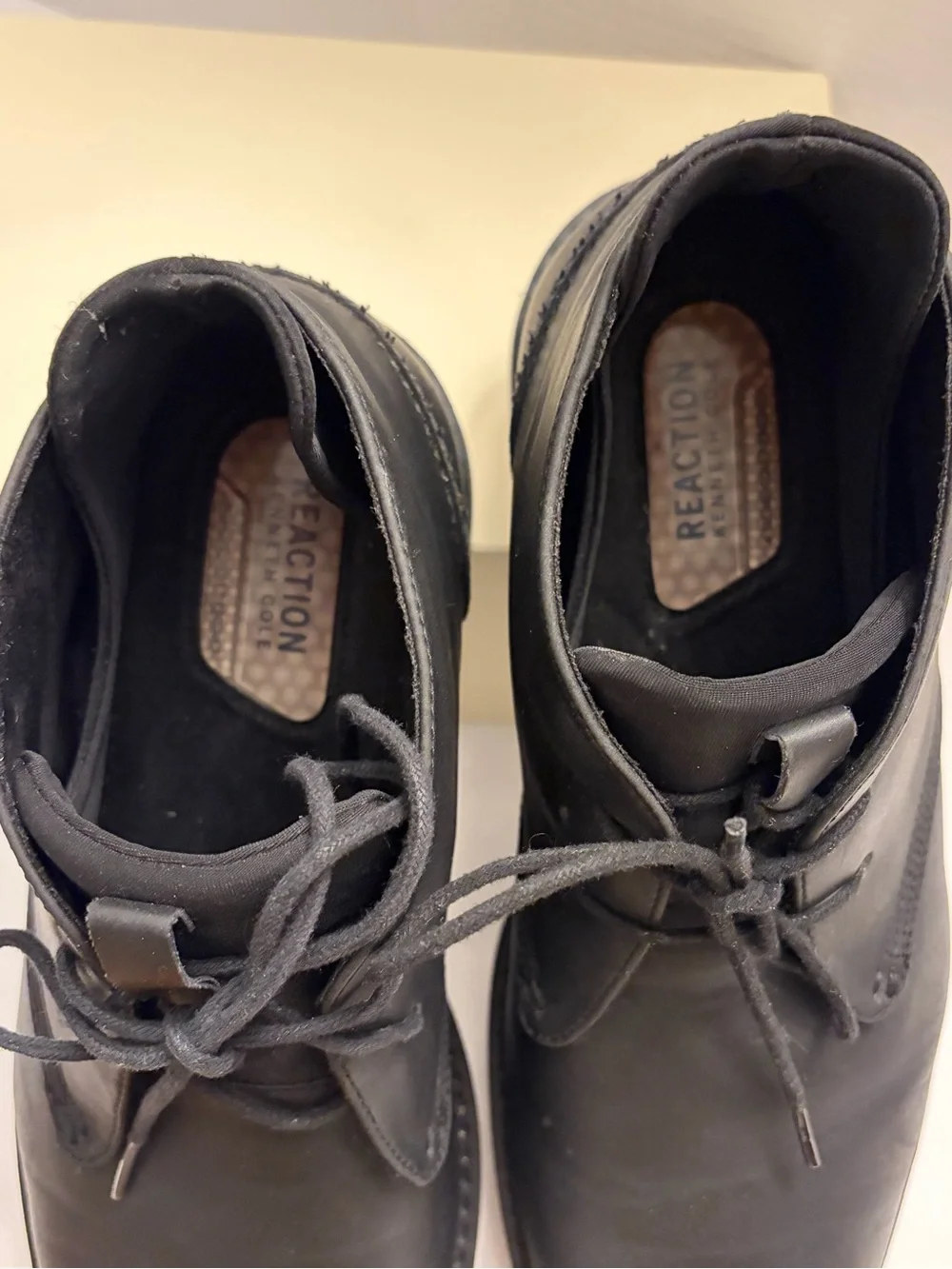 Kenneth Cole Reaction Men's Size 10 Black Leather London Chukka Boots